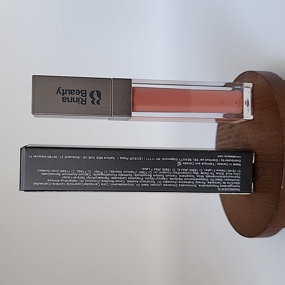 Rinna Beauty Lipgloss - Guilty Pleasure - Picture 3 of 6